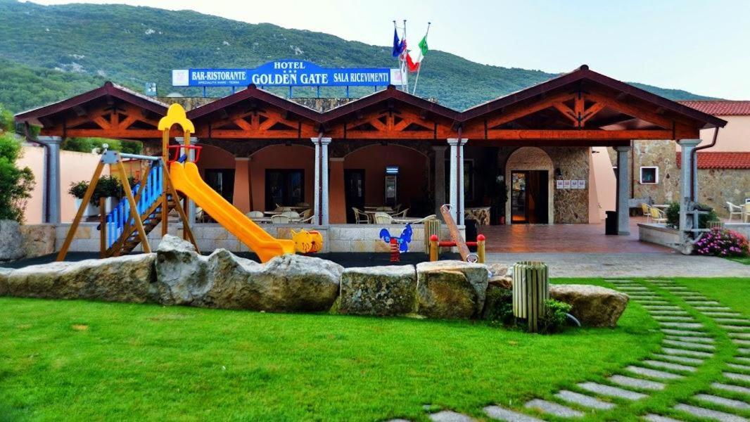 Hotel Golden Gate Bortigiadas Exterior photo